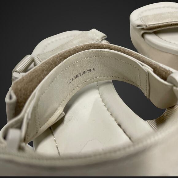 Vince Sandals Strappy Flatform Size 6.5 Comfortable Bone Off White - Picture 5 of 8